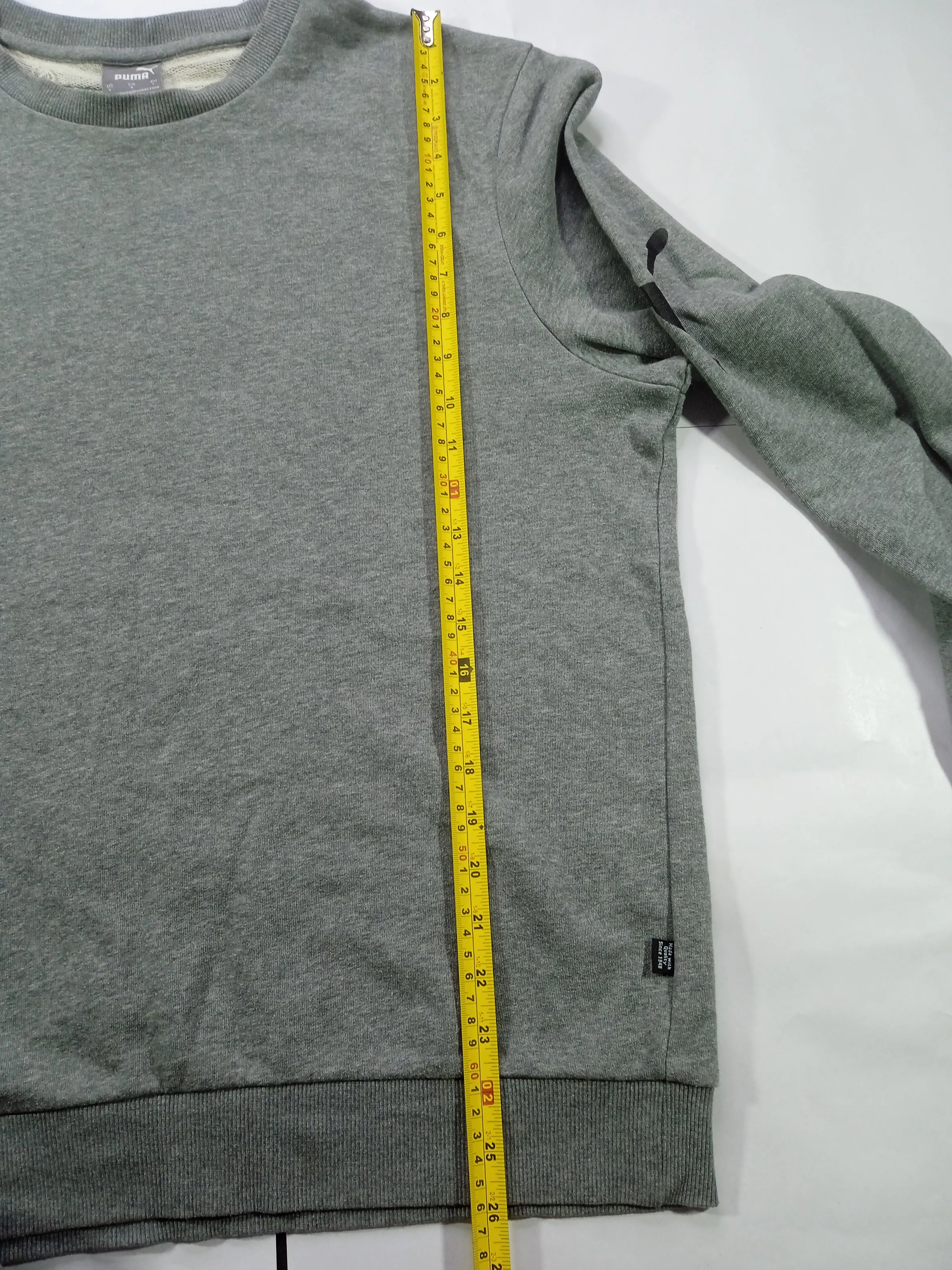 PUMA Men's Heather Grey Graphic Crewneck Sweatshirt