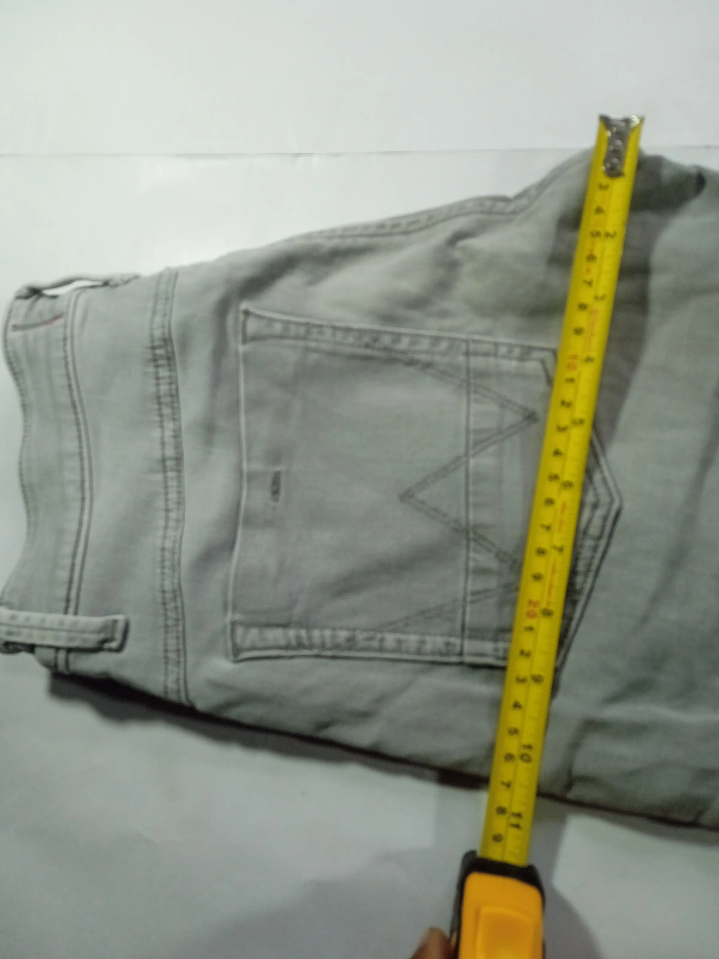 Wrangler Women's Vegas Slim Fit Light Grey Stretchable Denim Jeans