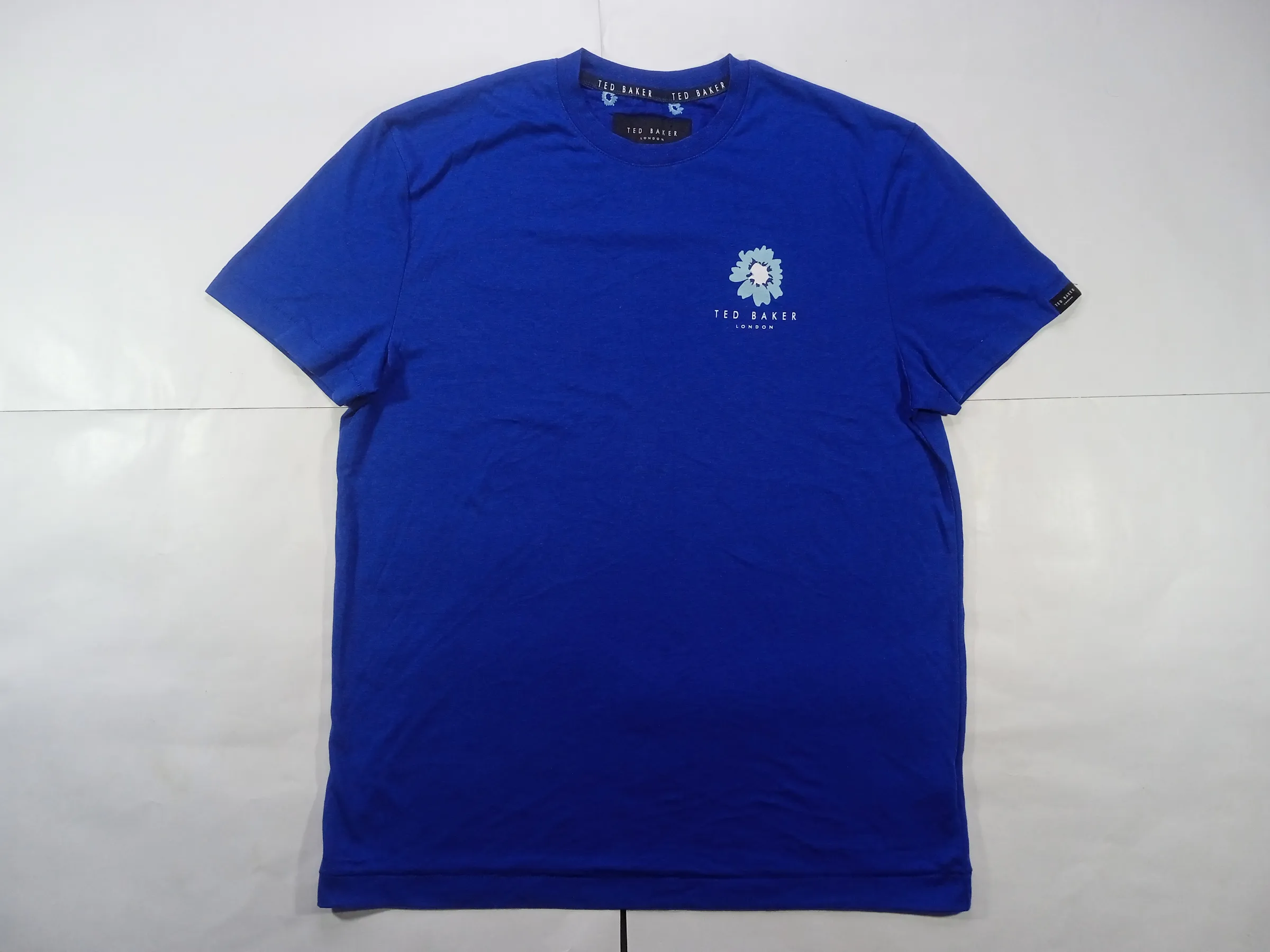 Ted Baker London Men's Floral Graphic Royal Blue T-Shirt (Medium)