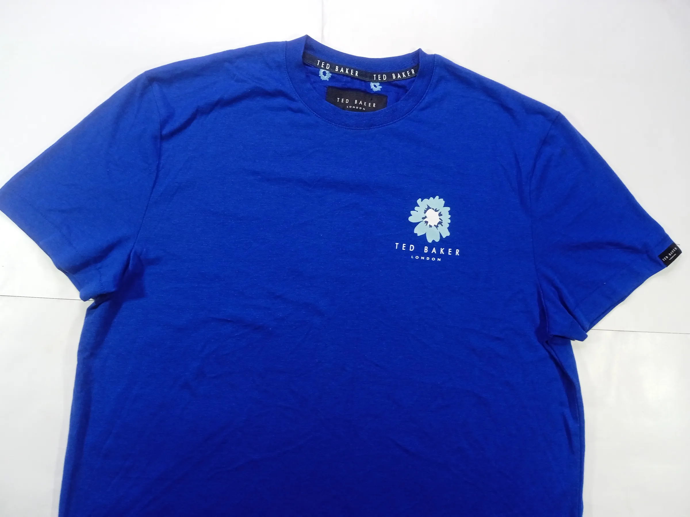 Ted Baker London Men's Floral Graphic Royal Blue T-Shirt (Medium)