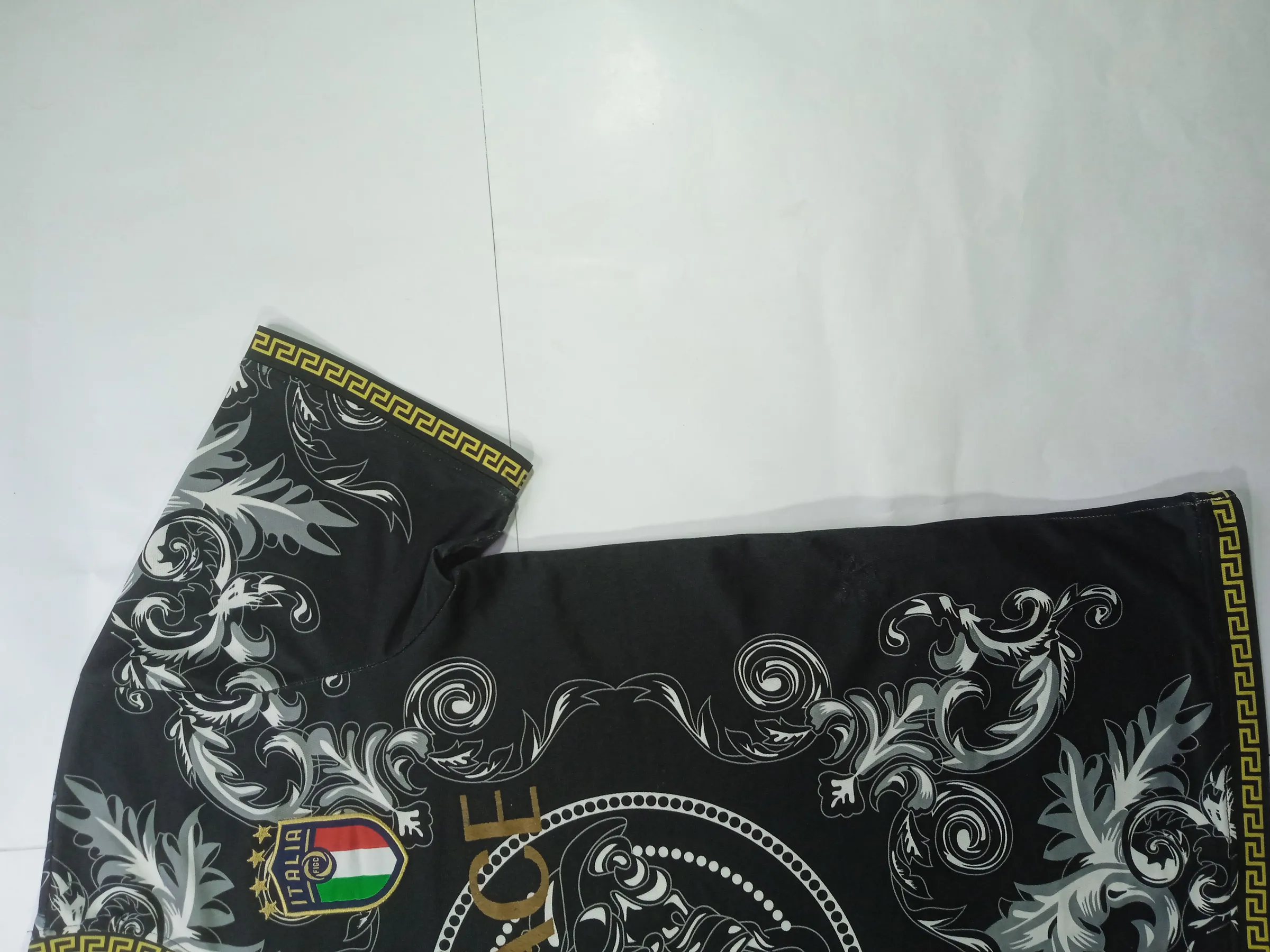 Puma x Versace Italy Special Edition Baroque Graphic T-Shirt – Black/Gold