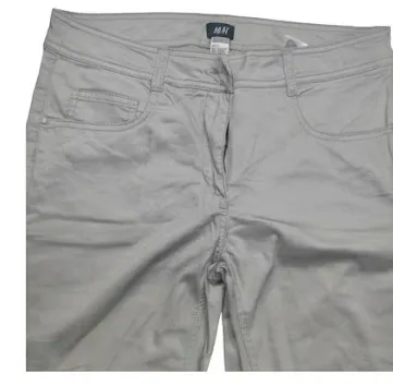 H&M Women's Beige Mid-Rise Straight Leg Cropped Chino Pants – Size EUR 40 / US 10