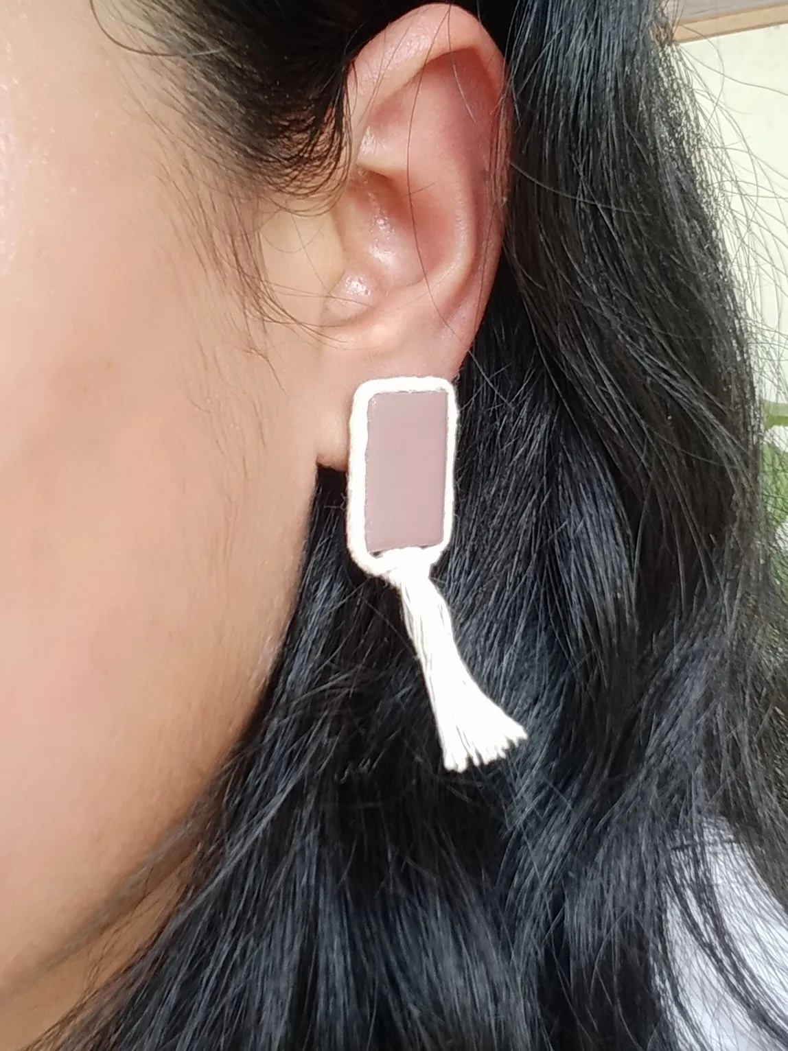 Minimalist Clay Studs In Mauve Colour With A Macrame Border