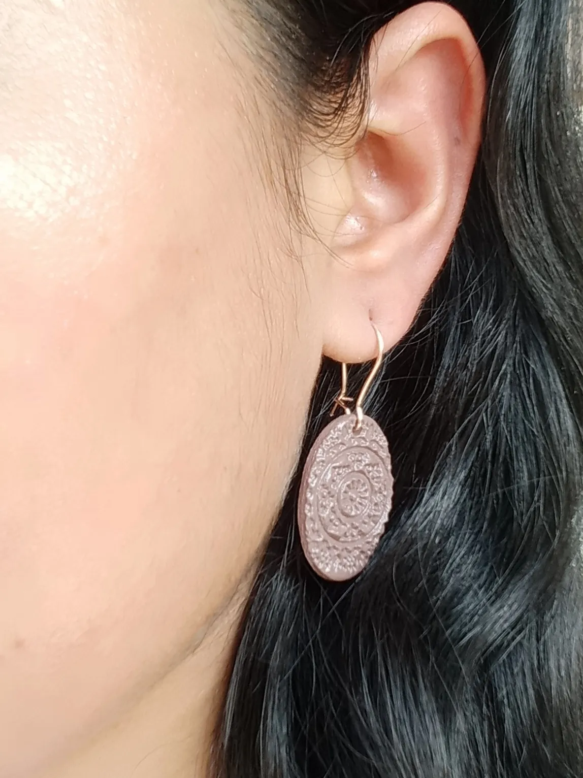 Mauve Drop Dangling Earrings With Engraved Mandala Pattern And Kidney Hooks In Rose Gold Shade