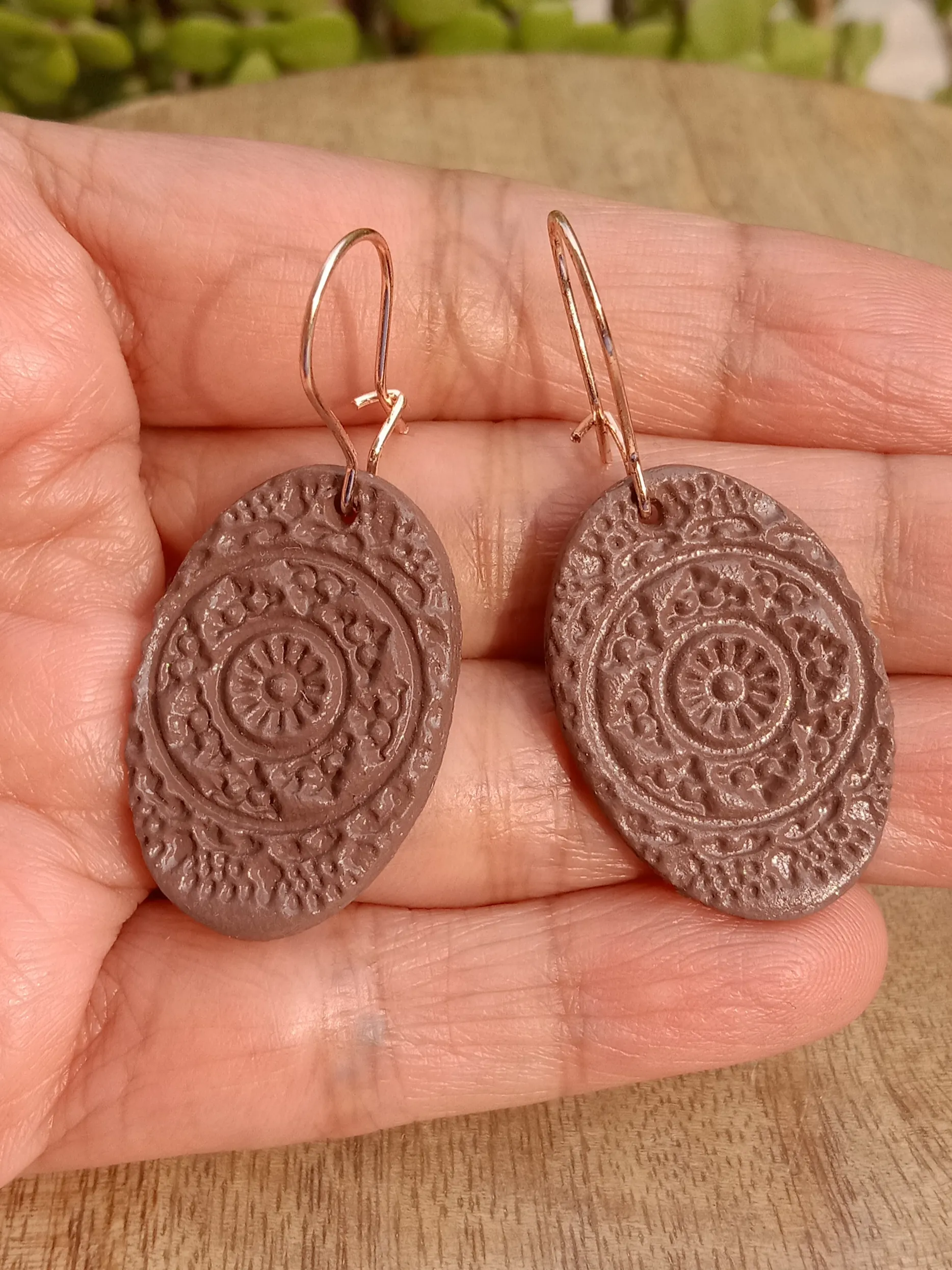 Mauve Drop Dangling Earrings With Engraved Mandala Pattern And Kidney Hooks In Rose Gold Shade