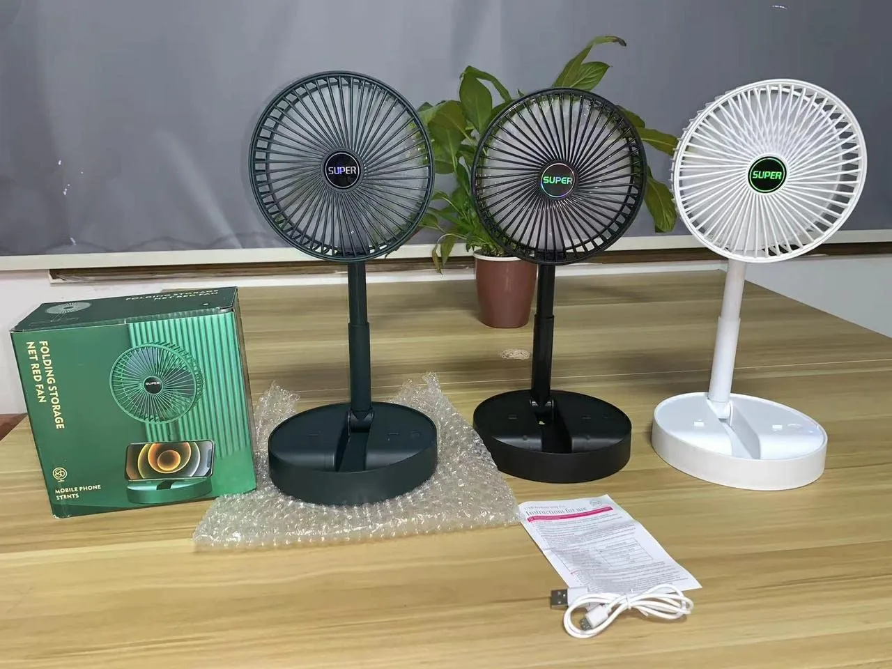 Green fan